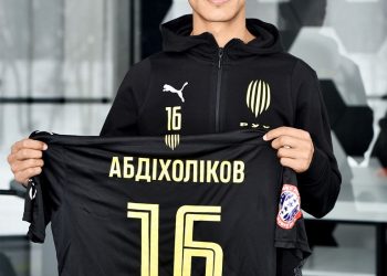 Львівській РУХ підписав нападника збірної Узбекистану Бобіра Абдіхолікова