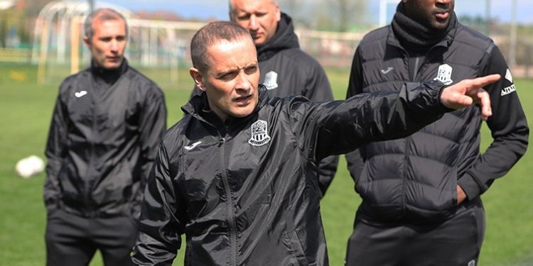 Офіційно. Роман Санжар знову коуч донецького “Олімпіка”