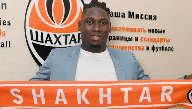 ОФІЦЙНО: Шахтар підписав  20-річного форварда “Аякса” Лассіна Траоре